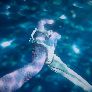 宝贝把腿分大我要添你下面漫画
